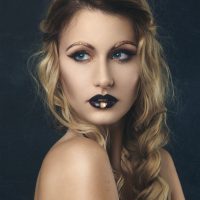 Boudoir and beauty with snakes Anja Kamericki