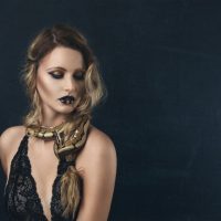 Boudoir and beauty with snakes Anja Kamericki